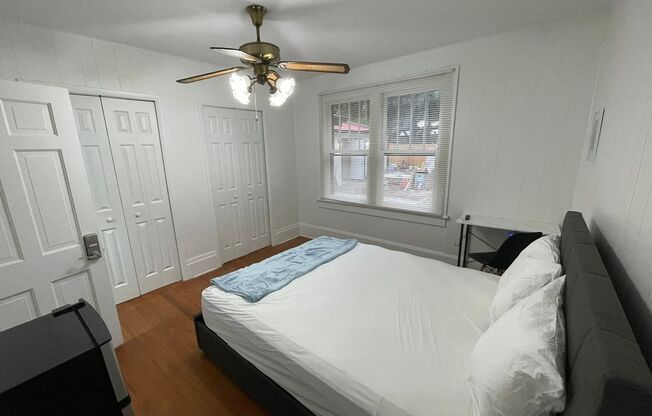 1 bed, 1 bath, $748, Unit Hab. #4