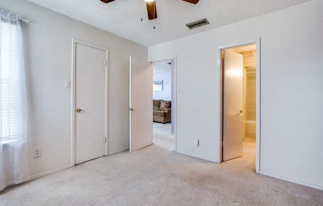 2 beds, 2 baths, $1,900, Unit # 22B