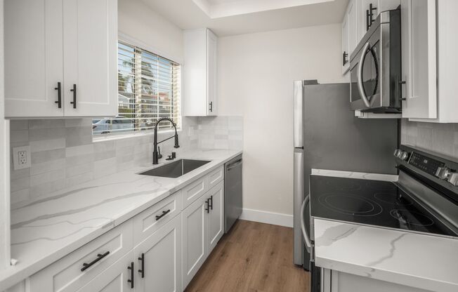 Studio, 1 bath, 400 sqft, $1,925, Unit 1