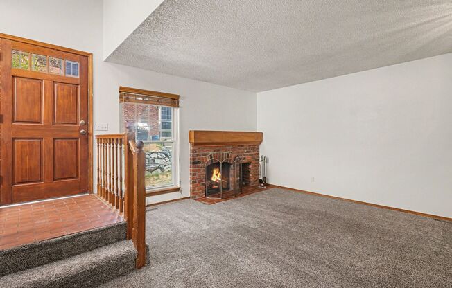 Conveniently Located 3BR/2.5 Bath Townhome