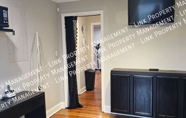 1 bed, 1 bath, 896 sqft, $1,600, Unit 100 Nativity Place Unit A