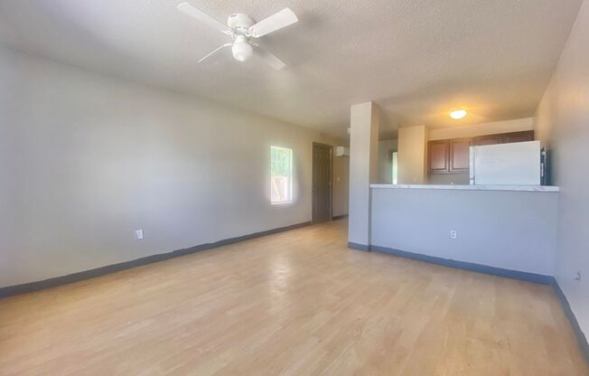 2107 Ave. L