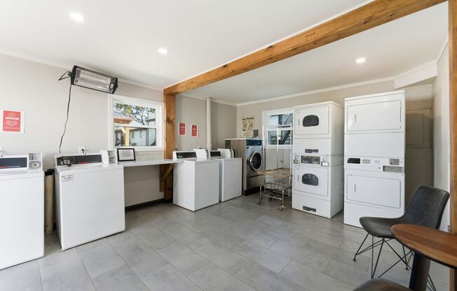 2 beds, 1.5 baths, 950 sqft, $1,179, Unit D02