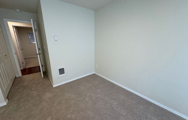 2 beds, 1 bath, 740 sqft, $1,450, Unit 103