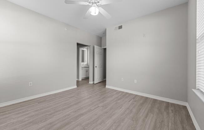 3 beds, 2 baths, 1,202 sqft, $1,960
