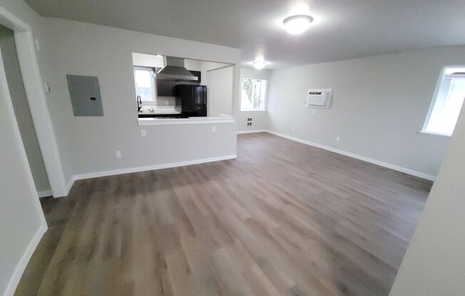 2 beds, 1 bath, $1,250