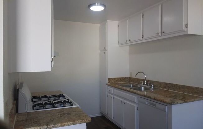 2 beds, 2 baths, 799 sqft, $2,050, Unit 230