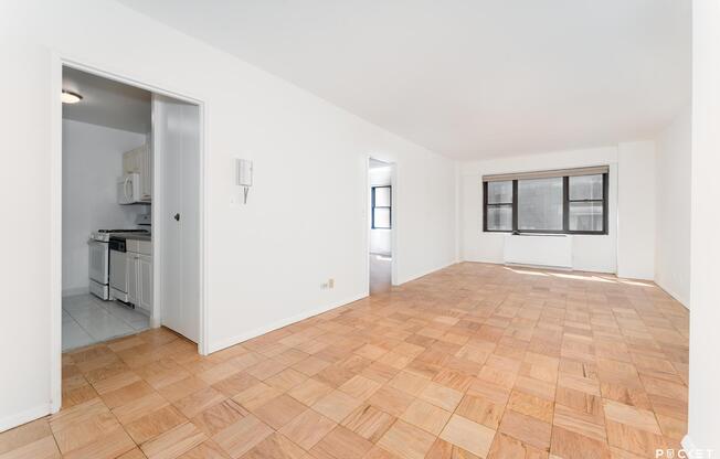 345 E 80 ST