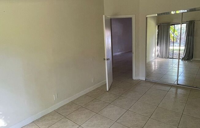 2 beds, 1 bath, $1,750