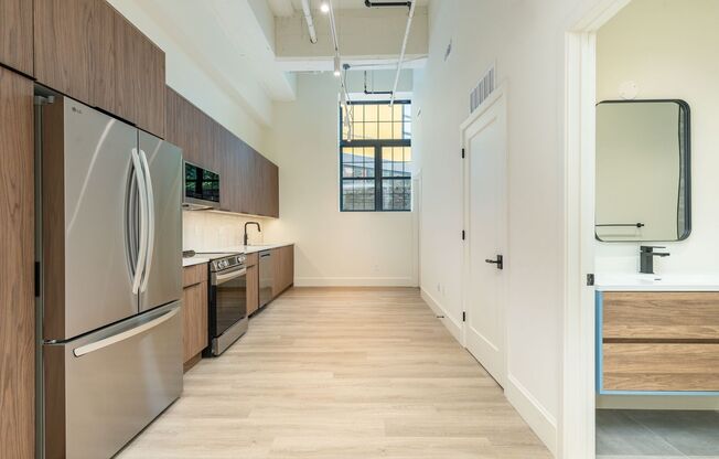 2 beds, 1 bath, 743 sqft, $1,737, Unit Unit A
