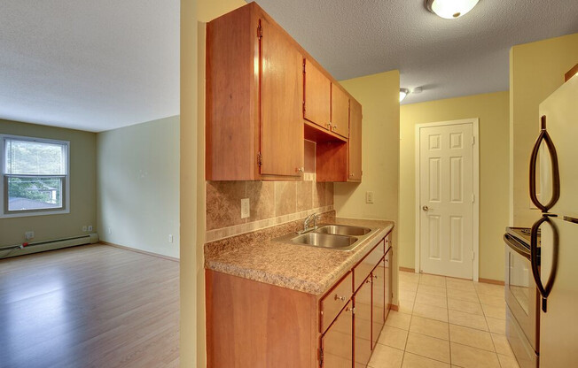 1 bed, 1 bath, 605 sqft, $1,150, Unit 314r