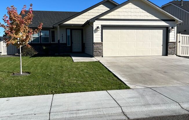 Welcome to this charming 3 bedroom, 2 bathroom home located in Caldwell, ID.