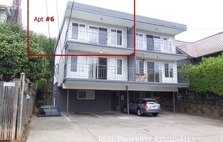 2832 14 AVE W
