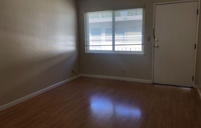 1 bed, 1 bath, $1,850, Unit 15