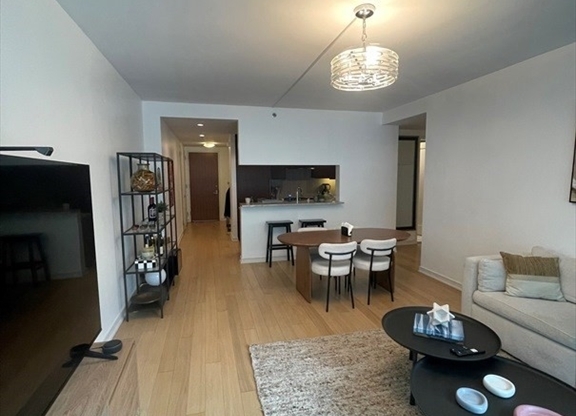 1 bed, 1 bath, 855 sqft, $5,000, Unit 3F