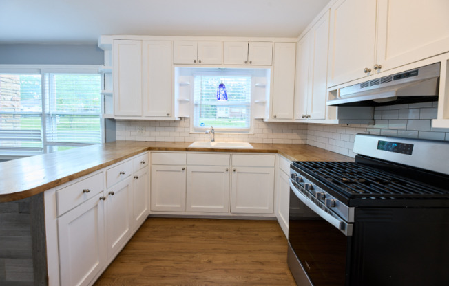 4809 LAVISTA RD