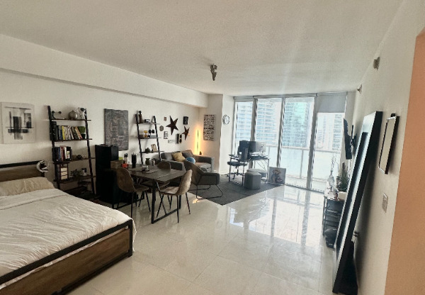 475 E BRICKELL AVE