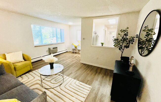 1 bed, 1 bath, 600 sqft, $1,300