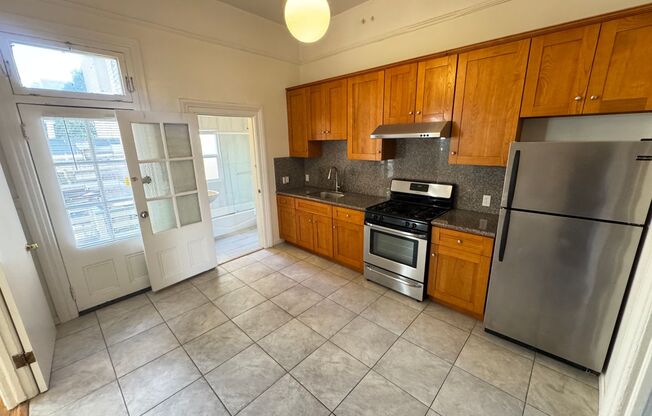 1 bed, 1 bath, 800 sqft, $2,995, Unit 171