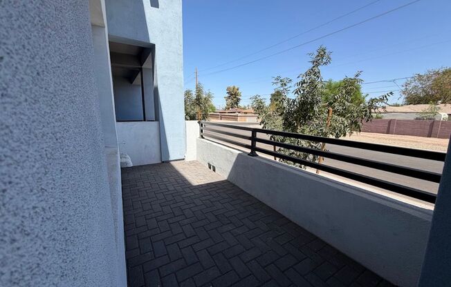 3 beds, 2.5 baths, $2,195, Unit # 22
