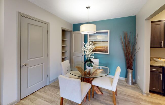 2 beds, 2 baths, 910 sqft, $1,405, Unit 313