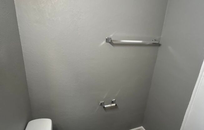 2 beds, 1 bath, 750 sqft, $1,170, Unit B10 1007 14