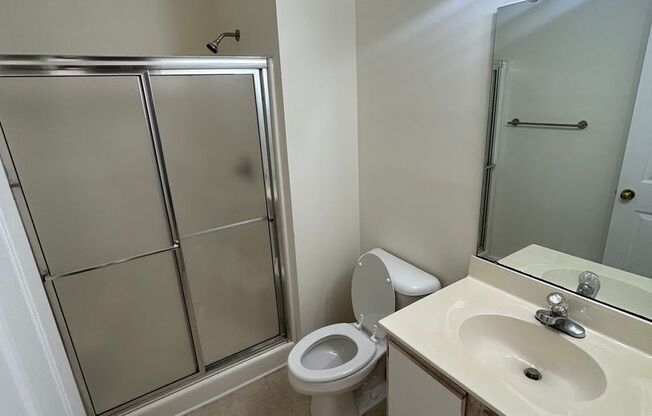 2 beds, 2 baths, $1,350, Unit Unit 63-G