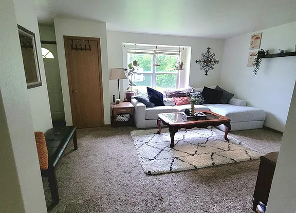 243 RIVERA DR