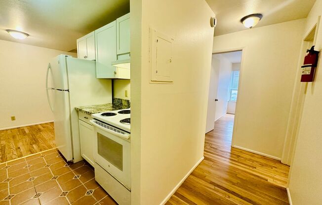 2 beds, 1 bath, 619 sqft, $1,795, Unit 103