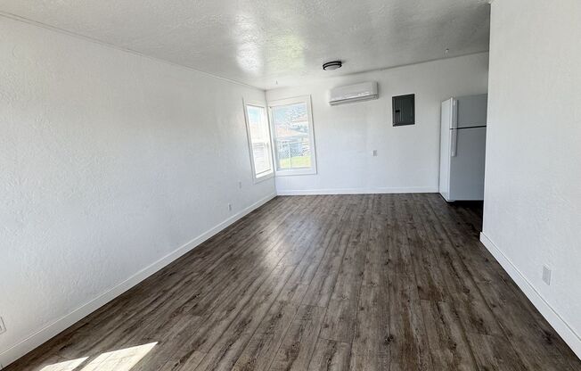 955 W. Hermiston Ave.*