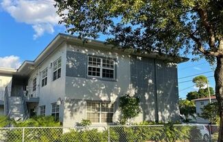 555 SW 16th Ave