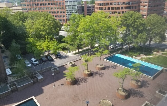 1 bed, 1 bath, 725 sqft, $3,150, Unit 912