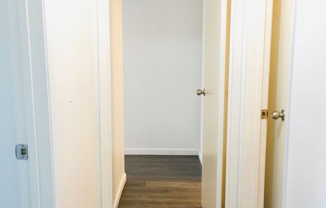2 beds, 1.5 baths, 950 sqft, $2,275, Unit 141