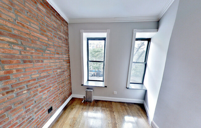 9 W 103 ST