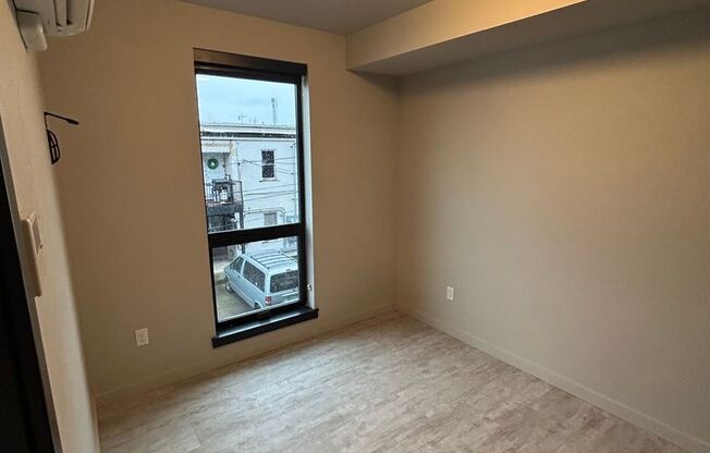 2 beds, 1 bath, 562 sqft, $1,575, Unit 316