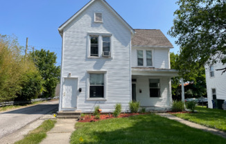 1208 KING AVE