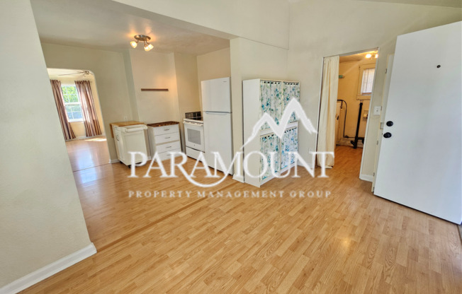 Vintage Charm in a Prime Bremerton Location!