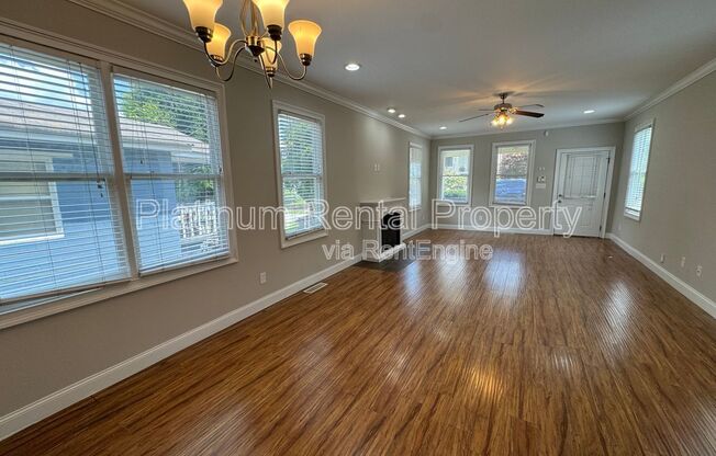 142 LITTLE ST SE