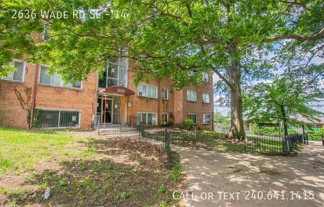 2636 WADE RD SE