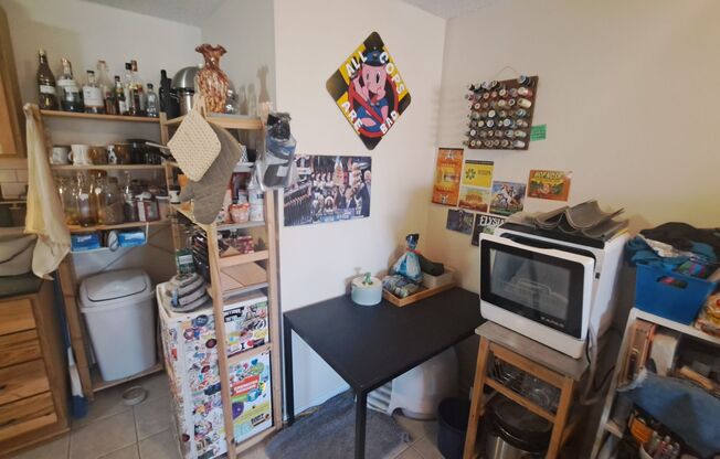 1 bed, 1 bath, 550 sqft, $1,150, Unit 310