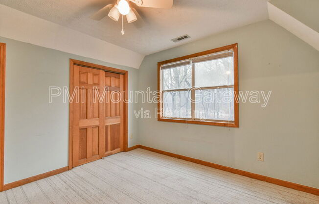 3 beds, 2 baths, 1,248 sqft, $1,750