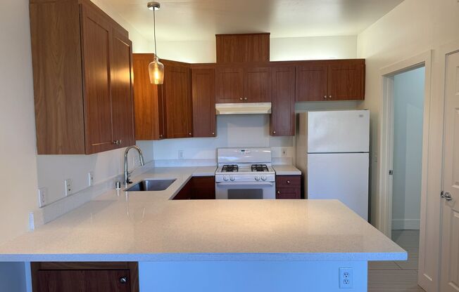 2 beds, 2 baths, 1,080 sqft, $1,950, Unit E7