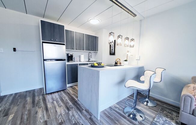 1 bed, 1 bath, 600 sqft, $999, Unit 109-R+