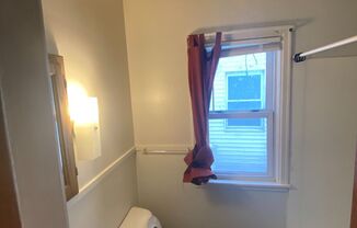 3 beds, 1 bath, $1,750