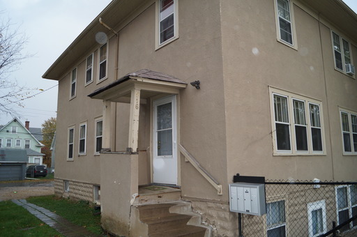 518 Smith Ave South