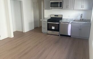 3 beds, 1 bath, 1,100 sqft, $2,995, Unit 1/2