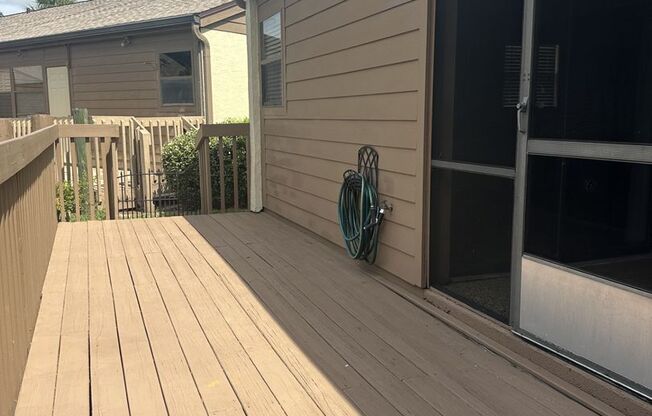 2 beds, 2 baths, $1,800