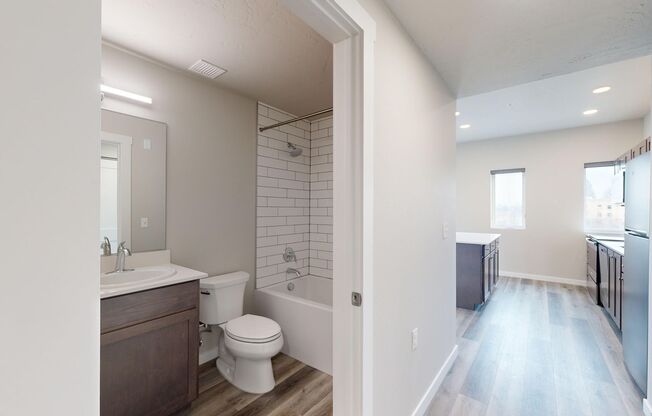 Studio, 1 bath, 582 sqft, $1,625, Unit 6-C