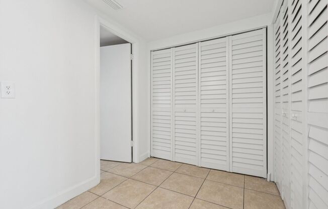 2 beds, 2 baths, 1,110 sqft, $2,300, Unit 211S