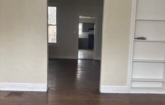 3 beds, 1 bath, $1,595